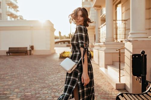 SUMMER STYLE REFRESH: THE SHIRT DRESS AND LIPSTICK COMBO